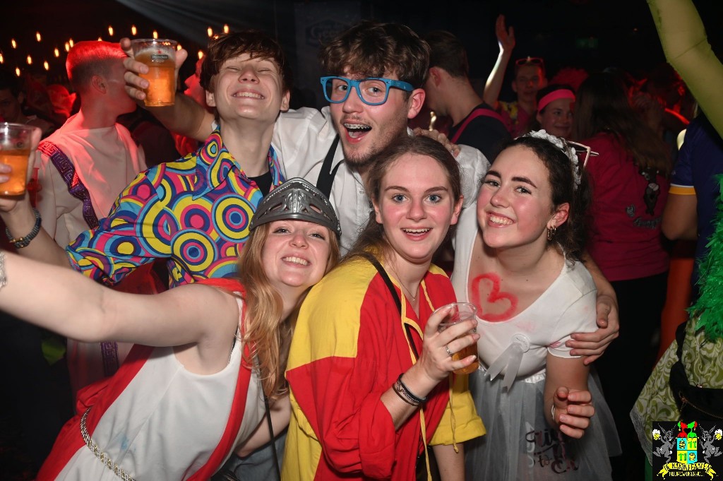 ../Images/Het feest der gladiatoren 366.jpg